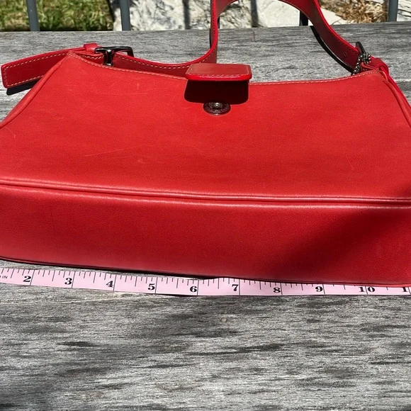 Coach Red Leather Shoulder Bag - Picture 3 of 6